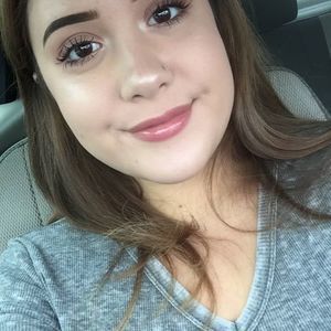 Meet your Posher, Kelsie